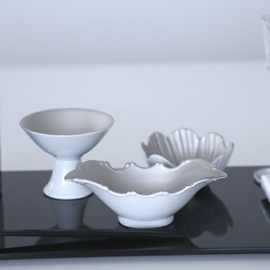 有田焼 白吹プラチナ・金彩高台小鉢9.4cm｜おしゃれな食器の通販サイト