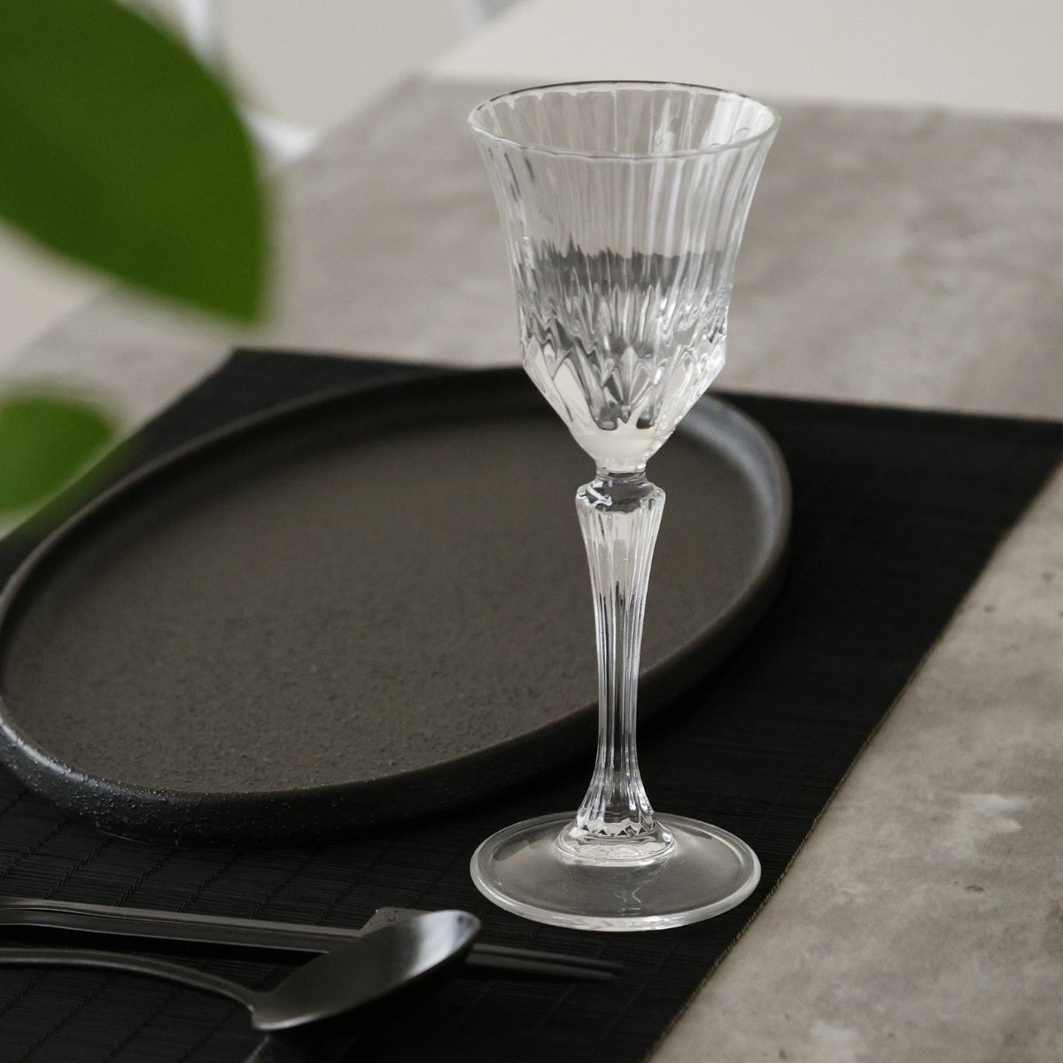 ガラス製　モダンカットリキュールグラス　17cm