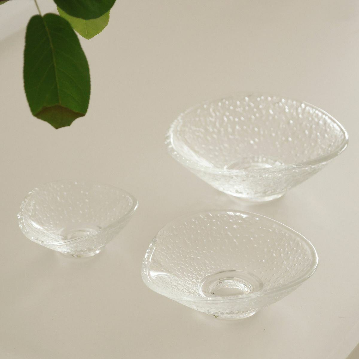 ガラス製　千代口ボウル浅小鉢