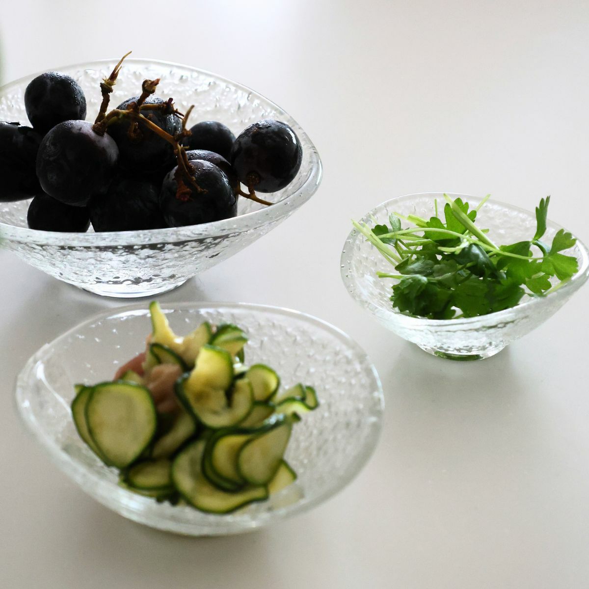 ガラス製　千代口ボウル浅小鉢