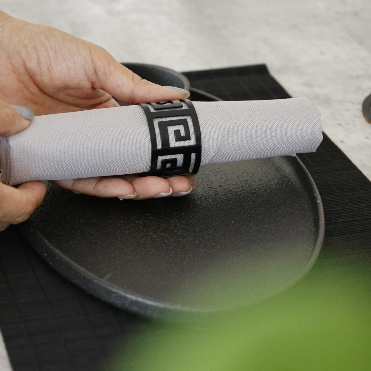  シノワズリブラック　ナプキンリング