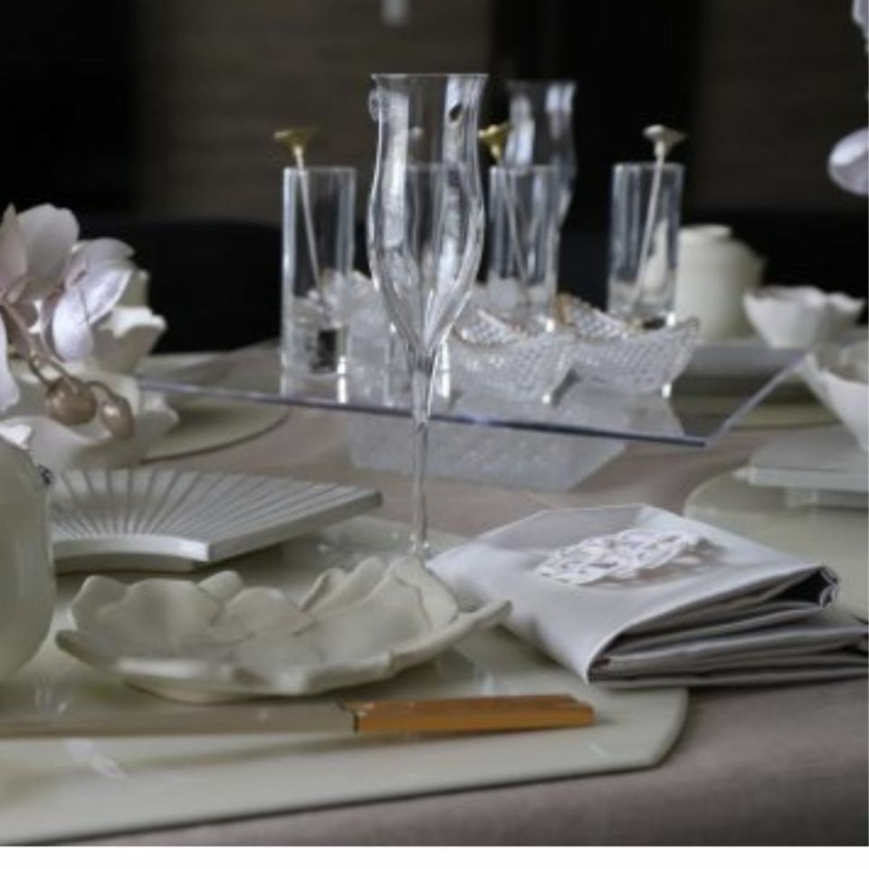 アクリル製　スクエア正角プレート　28cm×28cm