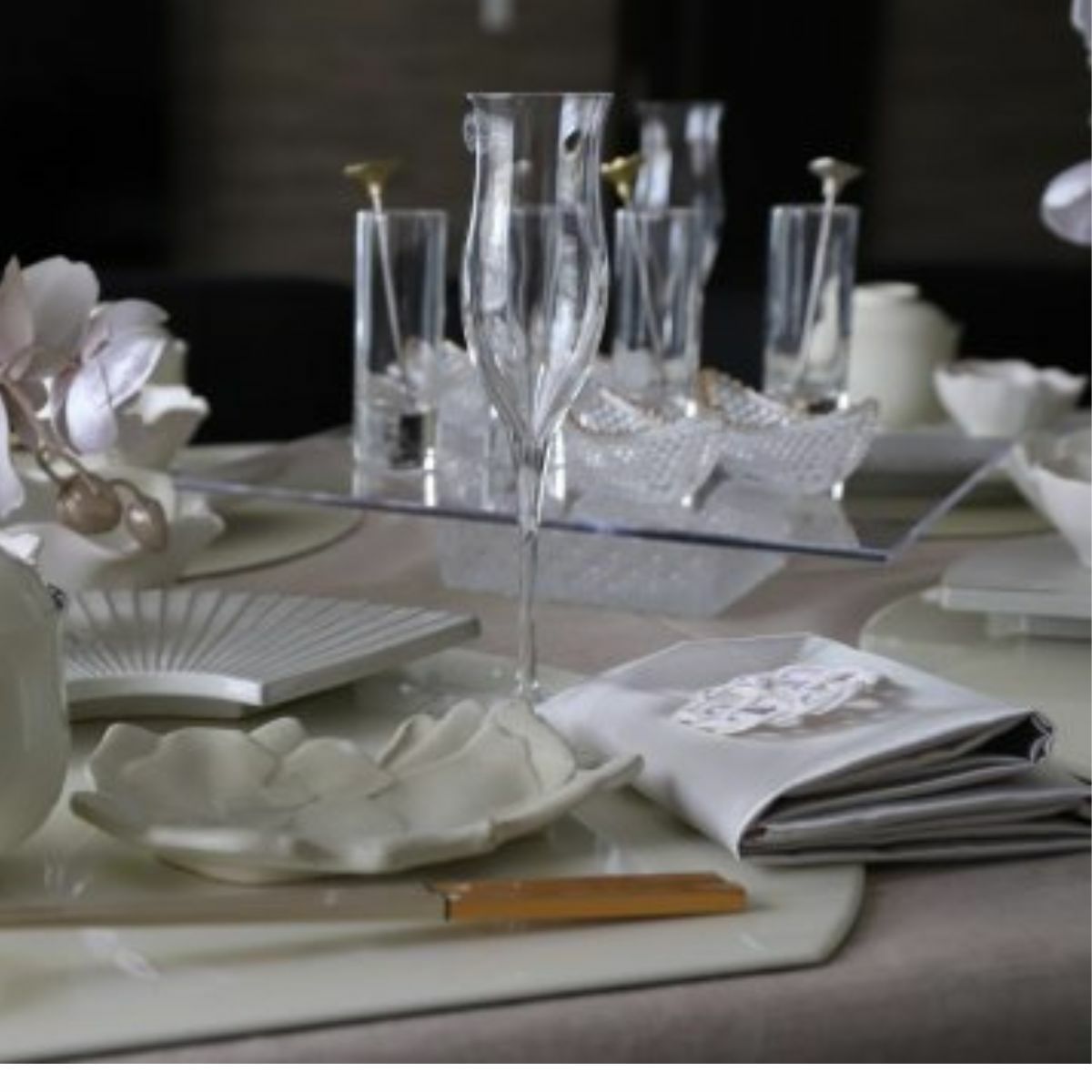 アクリル製　スクエア正角プレート　28cm×28cm