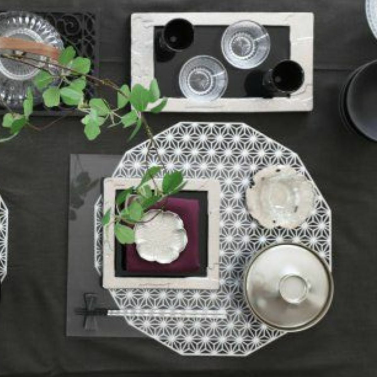 アクリル製　スクエア正角プレート　28cm×28cm