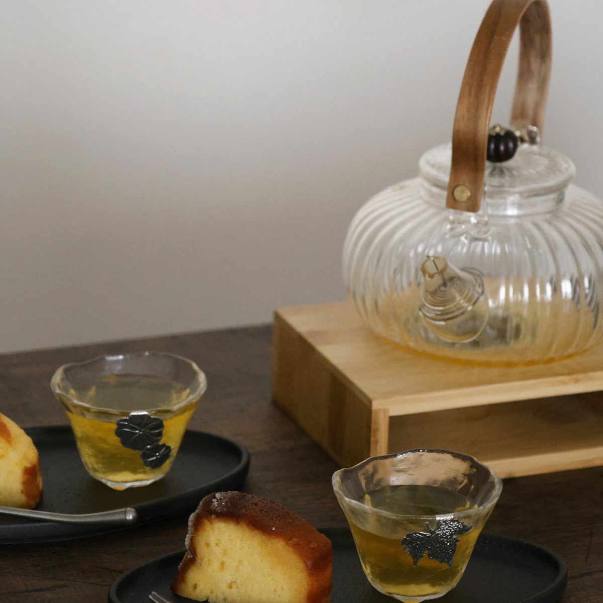 ガラス製　木製ハンドルマムティーポット