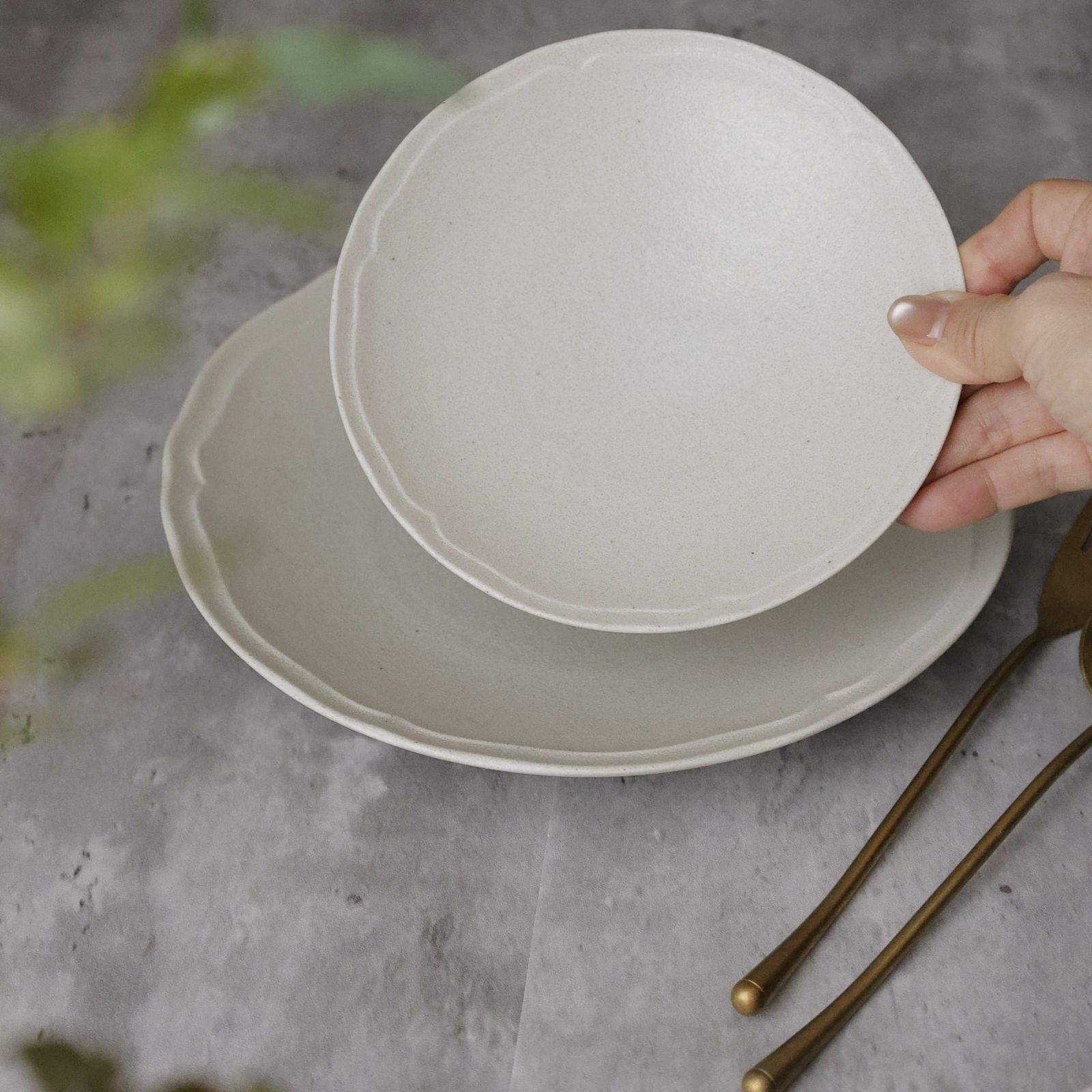 美濃焼　シンプルプレート皿　磁器　RINKA