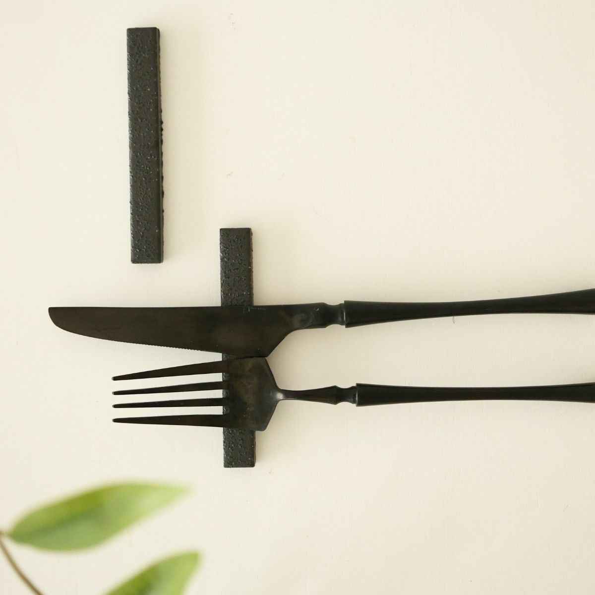 ステンレス製　ブラックカトラリー　ベベル