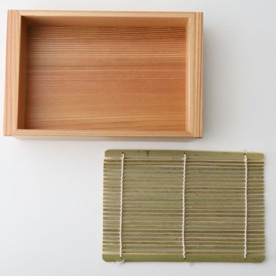 お蕎麦を入れるのに便利な竹製おはこ長角盛箱