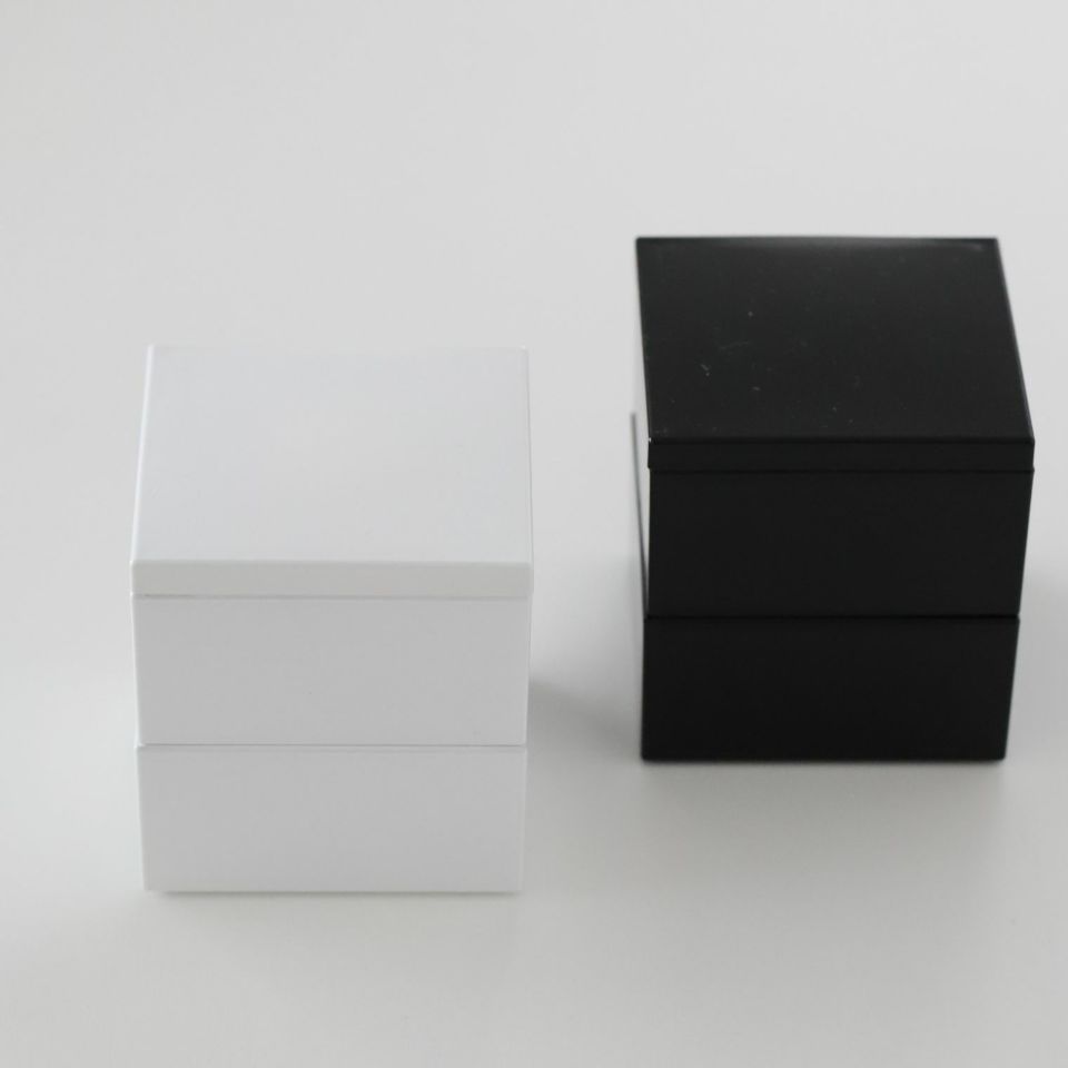 ミニ正角2段お重ボックス　黒白　9cm