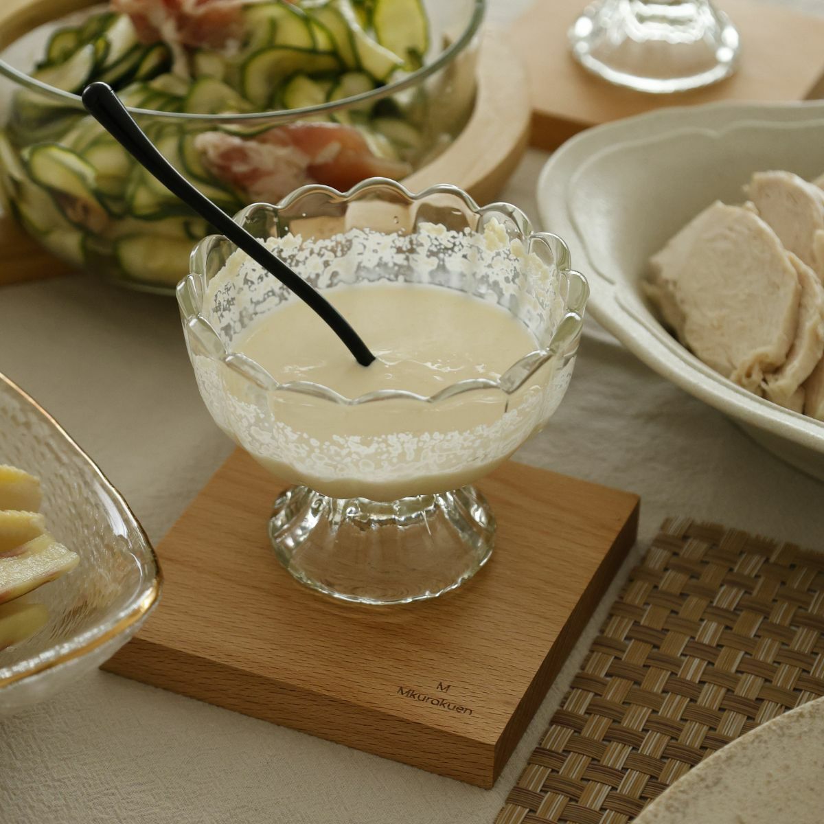 ガラス製　レトロクープデザートグラスカップ　9cm