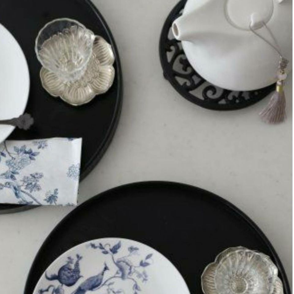 アイアン製　シノワズリブラックトリベット鍋敷き