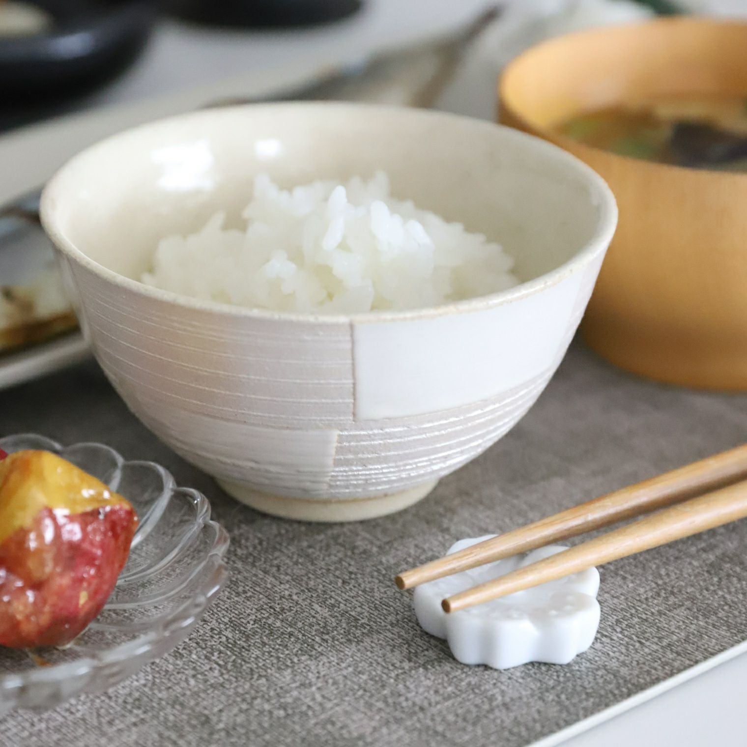 美濃焼花衣箸置き｜おしゃれな食器の通販サイト M苦楽園