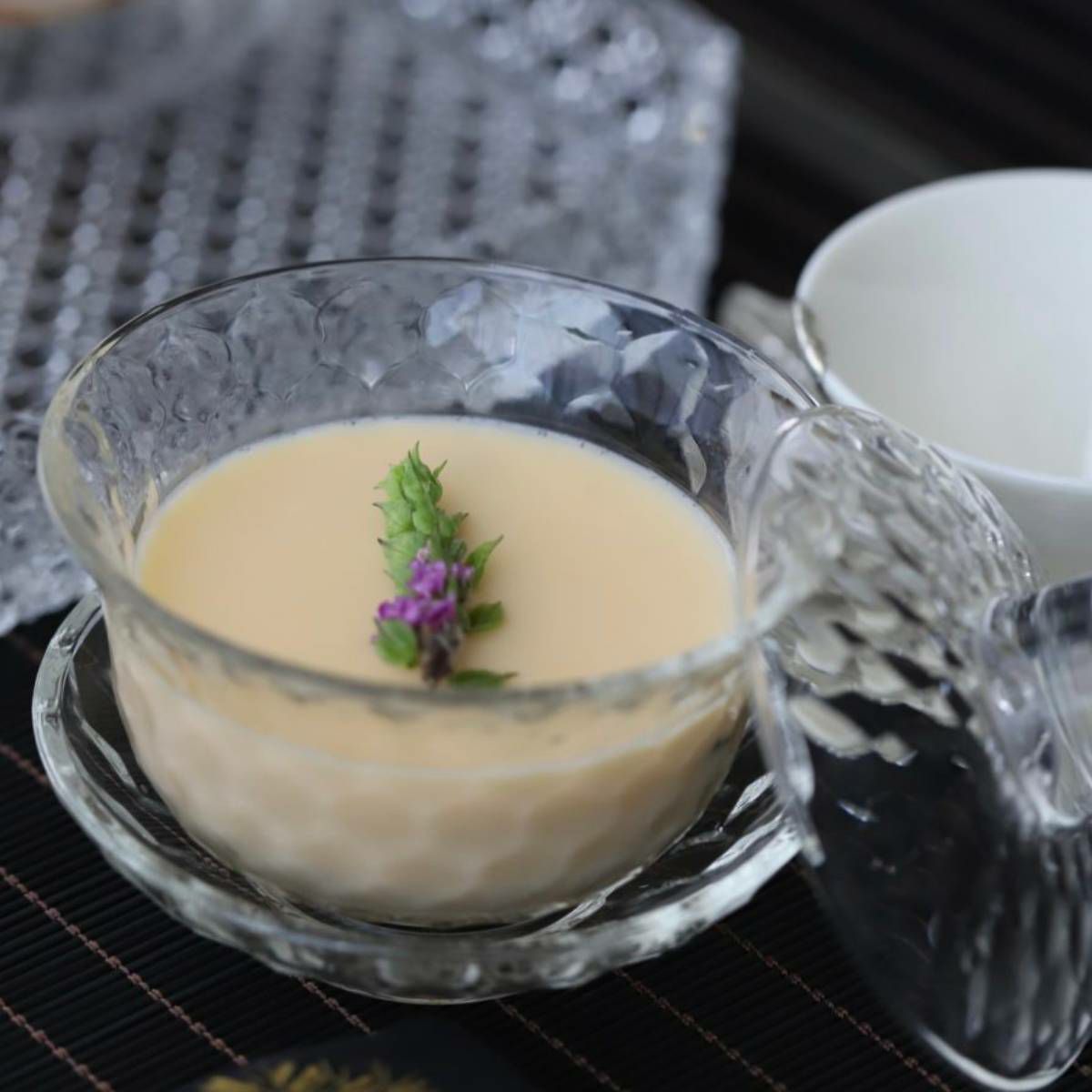 耐熱ガラス製　ソーサー付き蓋碗　茶器　モダンカットガラス