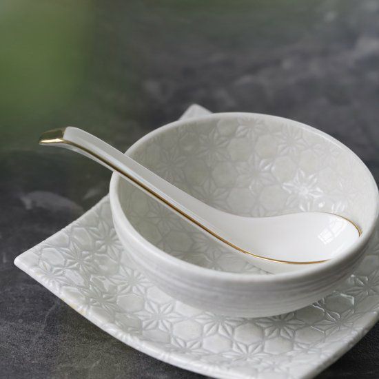 ボーンチャイナ　ゴールドラインレンゲ　磁器