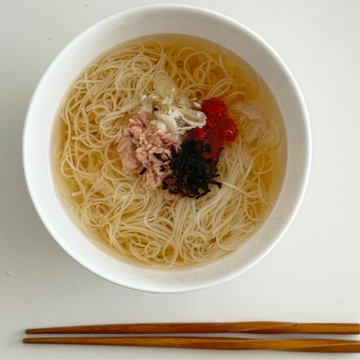 有田焼　白い丼・ボウル　磁器　スノー