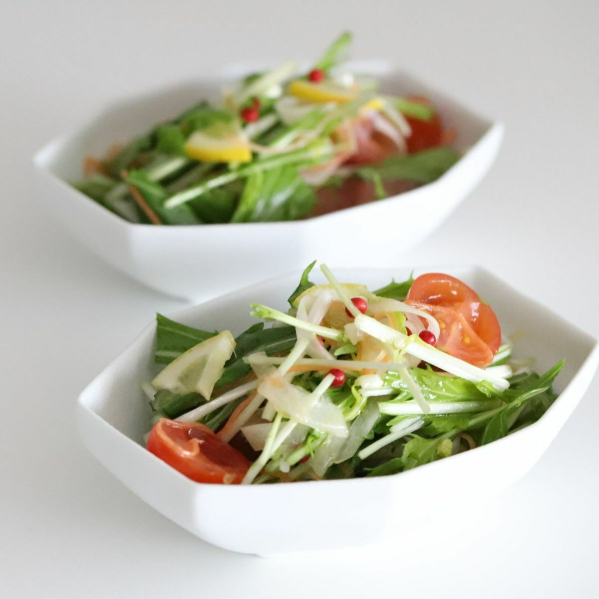 有田焼　白い八角小鉢　磁器　スノー　14cm