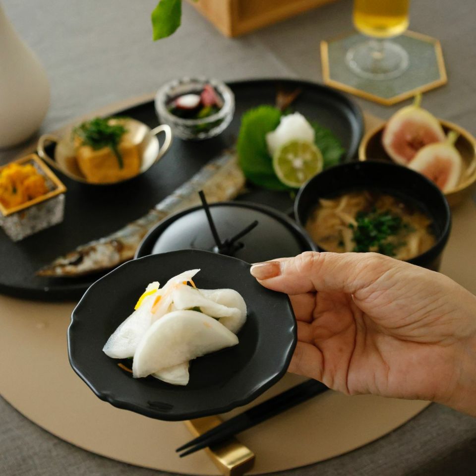 美濃焼　プチプレート小皿　陶器　フレンチバロック　ブラック