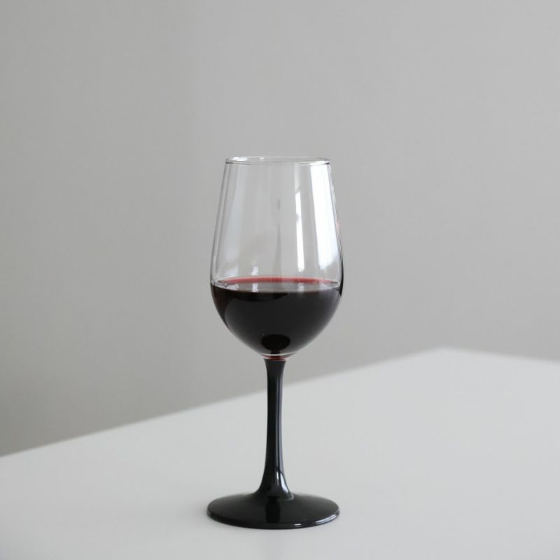 ガラス製　ブラックステムワイングラス