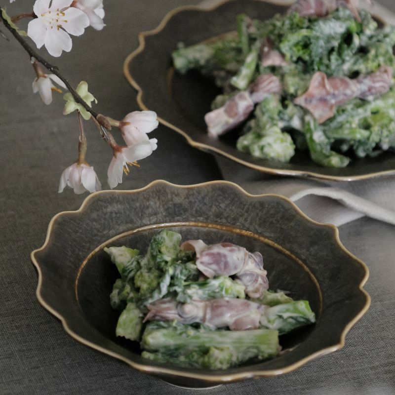 美濃焼　輪花ボウル　陶磁器　KOUETU