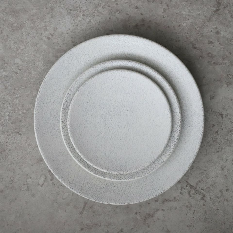 美濃焼　貫入プレート皿　　陶磁器　ホワイト