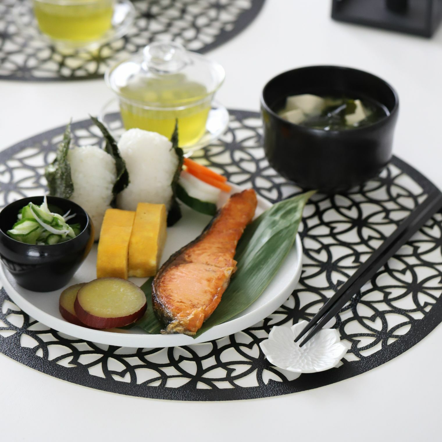 木製　漆器　ひさご味噌汁椀　10cm　黒