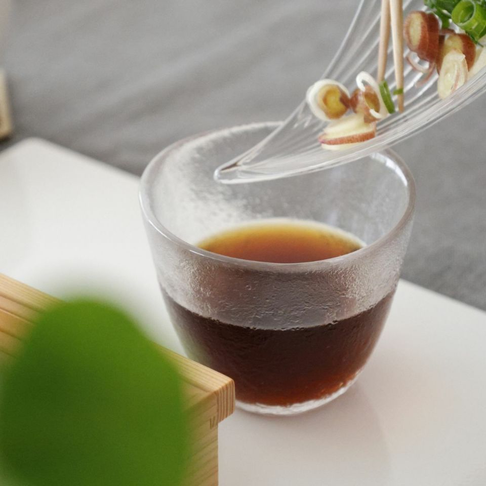 ガラス製　そうめんだしいれ硝子小鉢　8cm