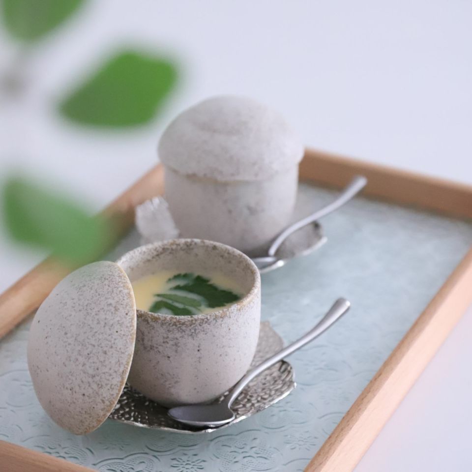 美濃焼　蓋付茶碗蒸し碗　磁器　サンディ