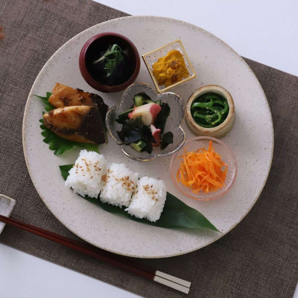 サンディ シンプルプレート｜美濃焼のシンプルなお皿｜大人
