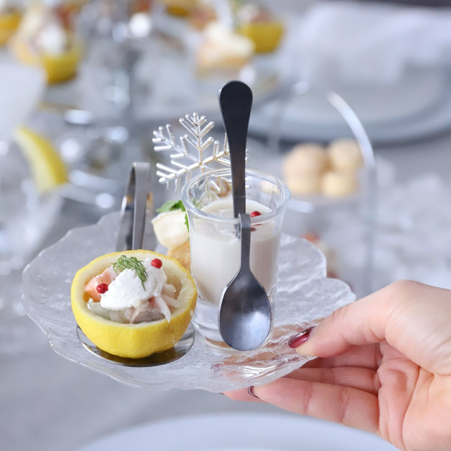 ガラス製ランダムプレート皿 フリーズ｜おしゃれな食器の通販サイト M