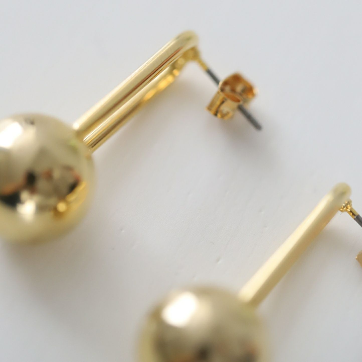 mimiy　ボールキーピアス　ゴールド