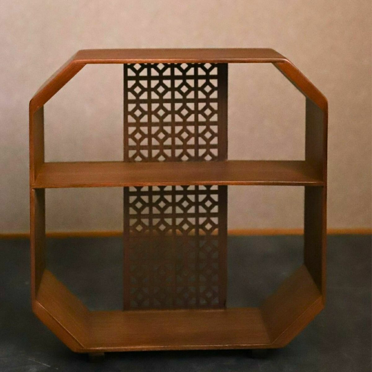 木製　透かし柄　アフターヌーンティー　飾り棚（S）