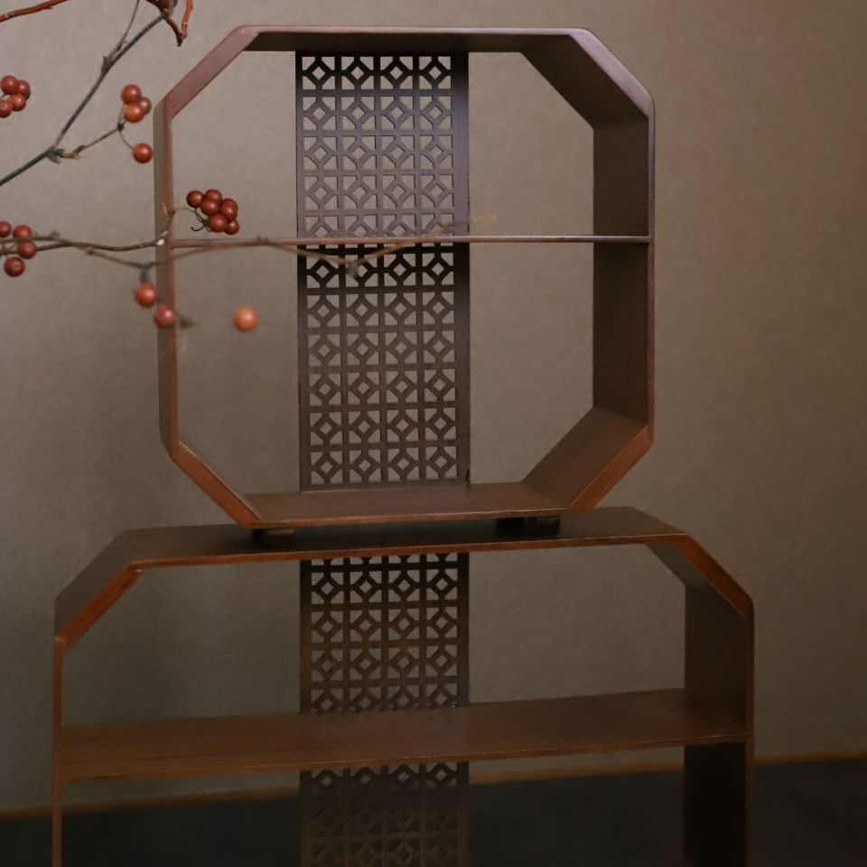 木製　透かし柄　アフターヌーンティー　飾り棚
