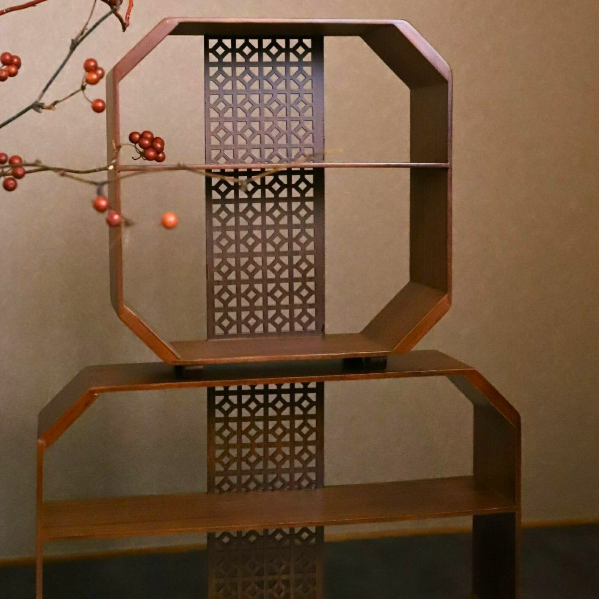 木製　透かし柄　アフターヌーンティー　飾り棚