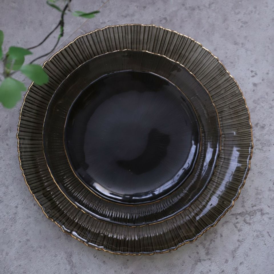 ガラス製　金縁ガラスプレート皿　スプラッシュ　ブラック