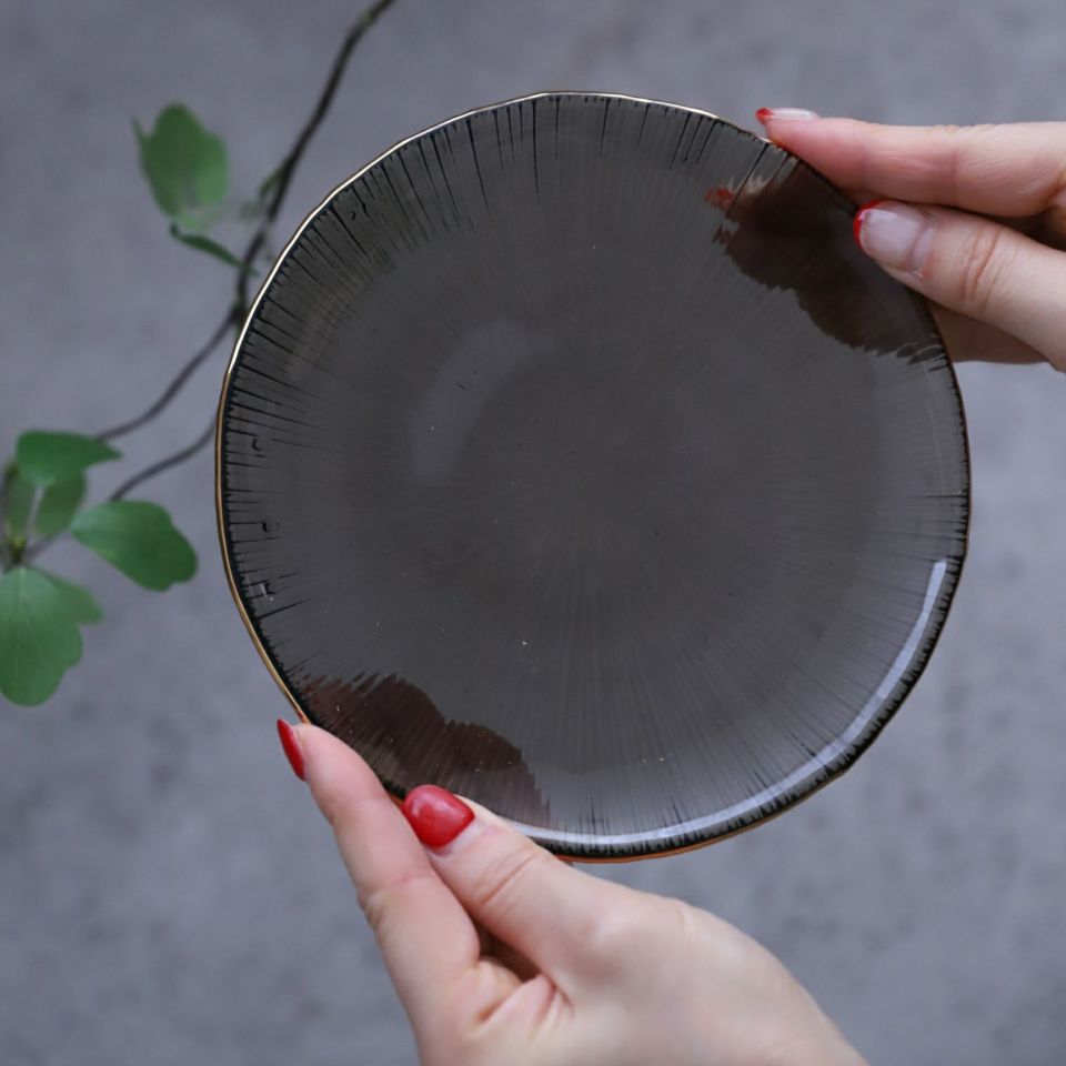 ガラス製　金縁ガラスプレート皿　スプラッシュ　ブラック