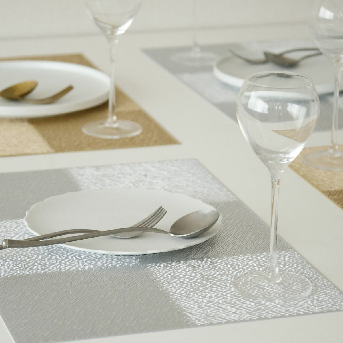 ガラス製　スフェリカル　ワイングラス　トール