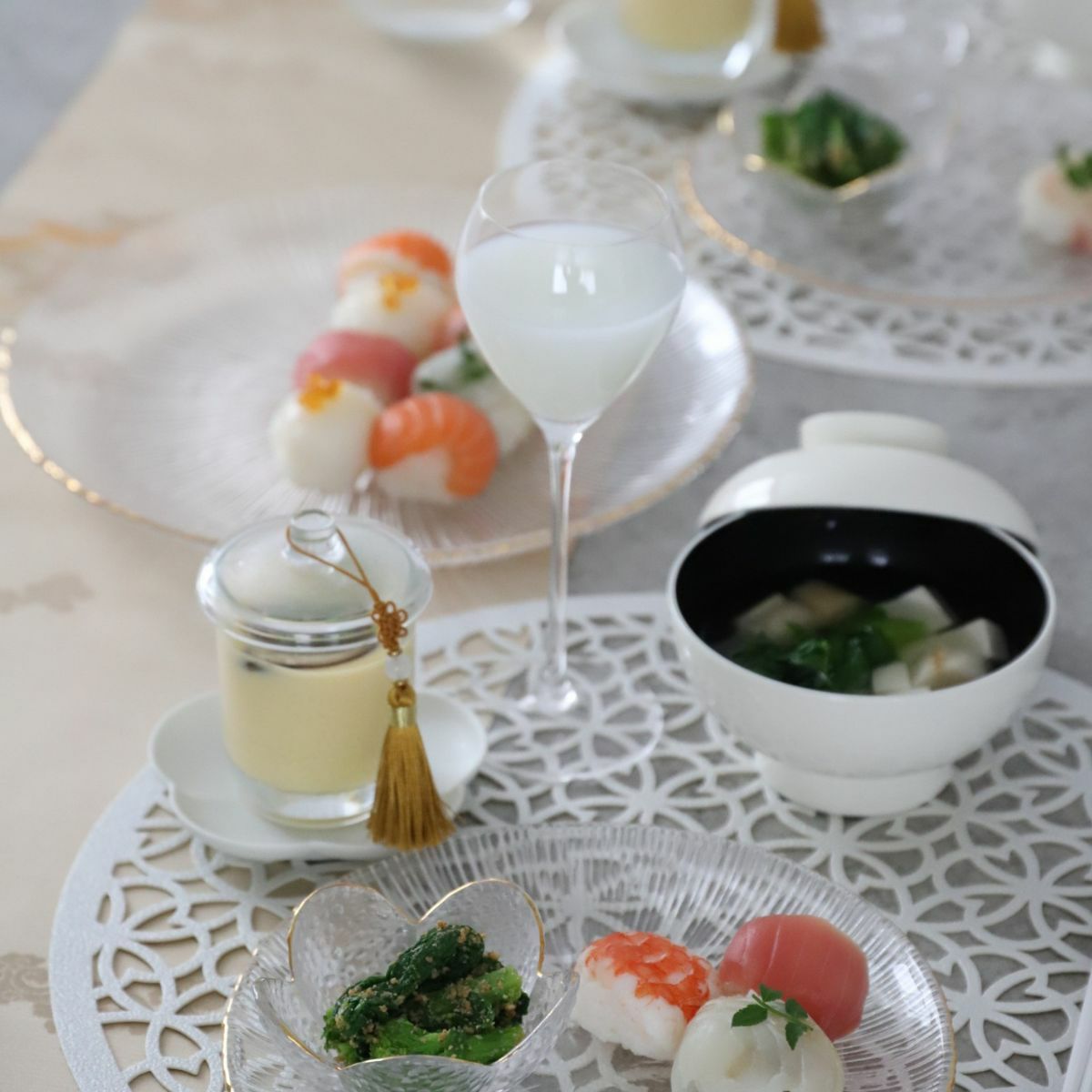 ガラス製　スフェリカル　ワイングラス　トール