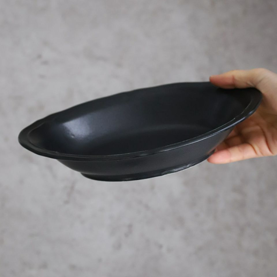 美濃焼　黒いカレー・パスタ皿　磁器　RINKA　23.6cm