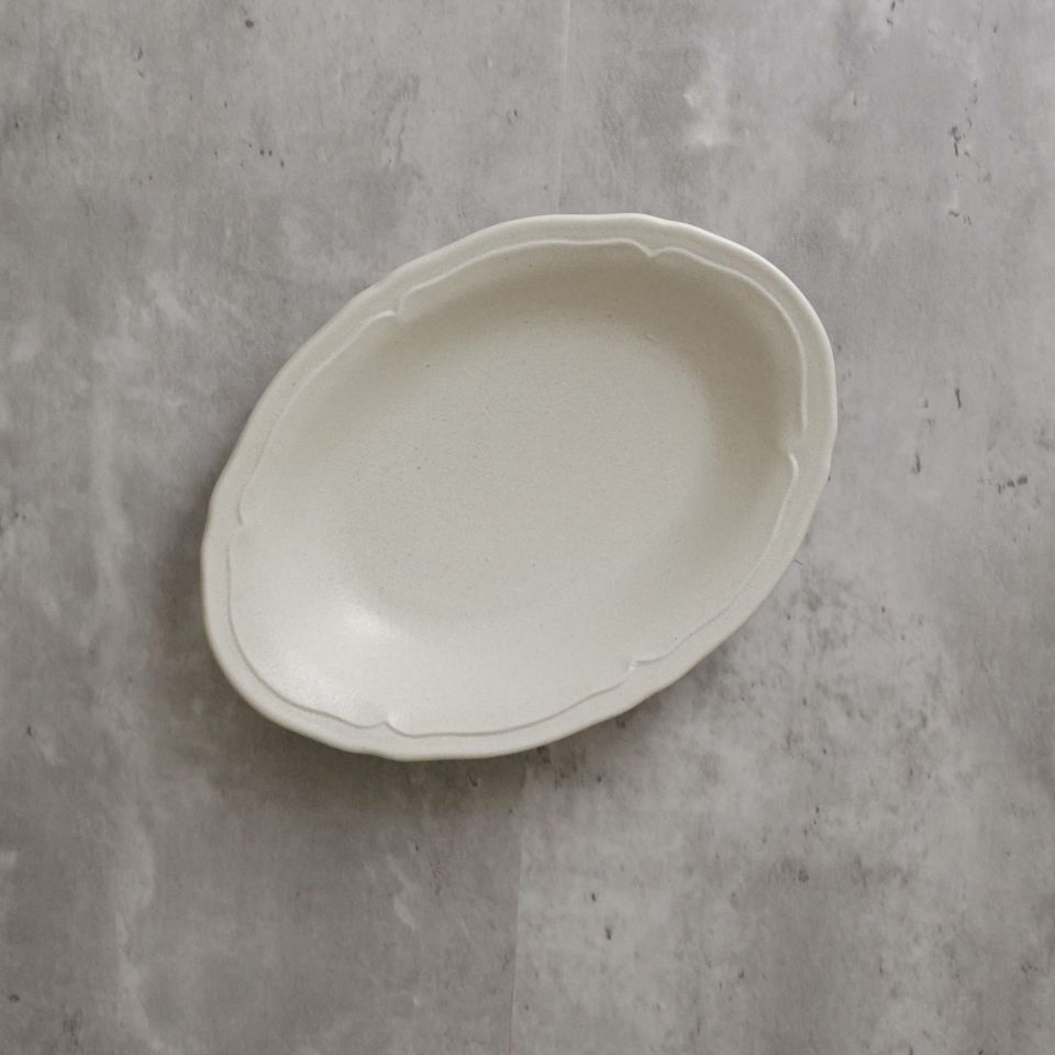 美濃焼　カレー・パスタオーバル皿　磁器　RINKA　23.6cm