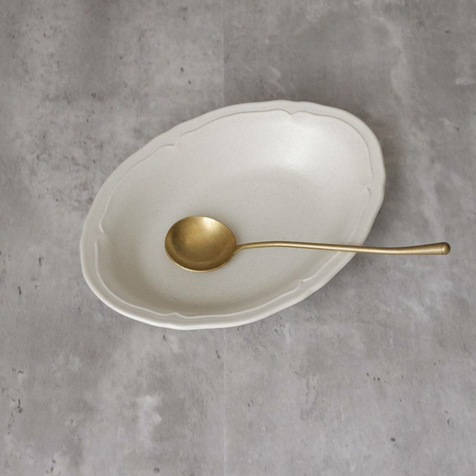 美濃焼　カレー・パスタオーバル皿　磁器　RINKA　23.6cm