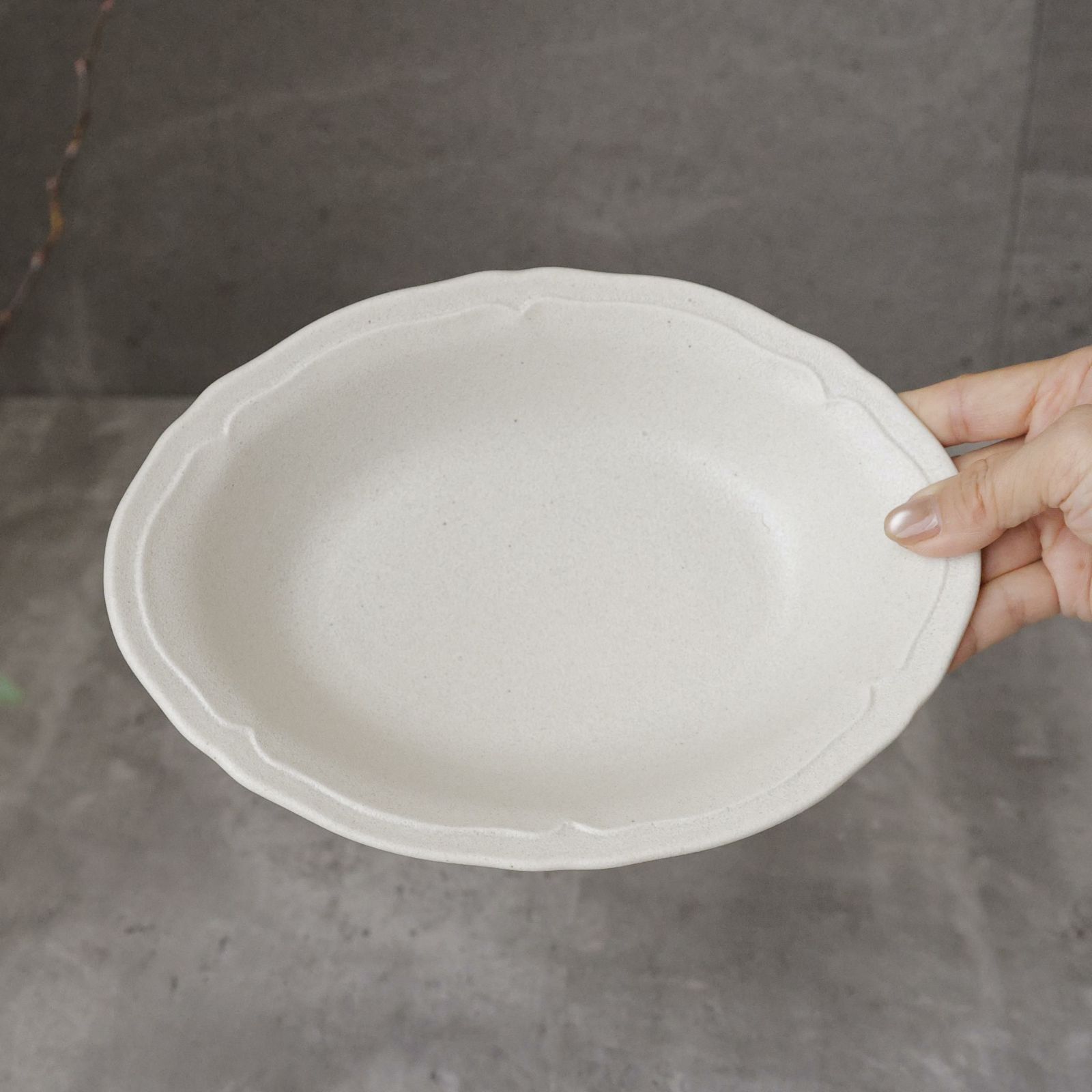 美濃焼　カレー・パスタオーバル皿　磁器　RINKA　23.6cm