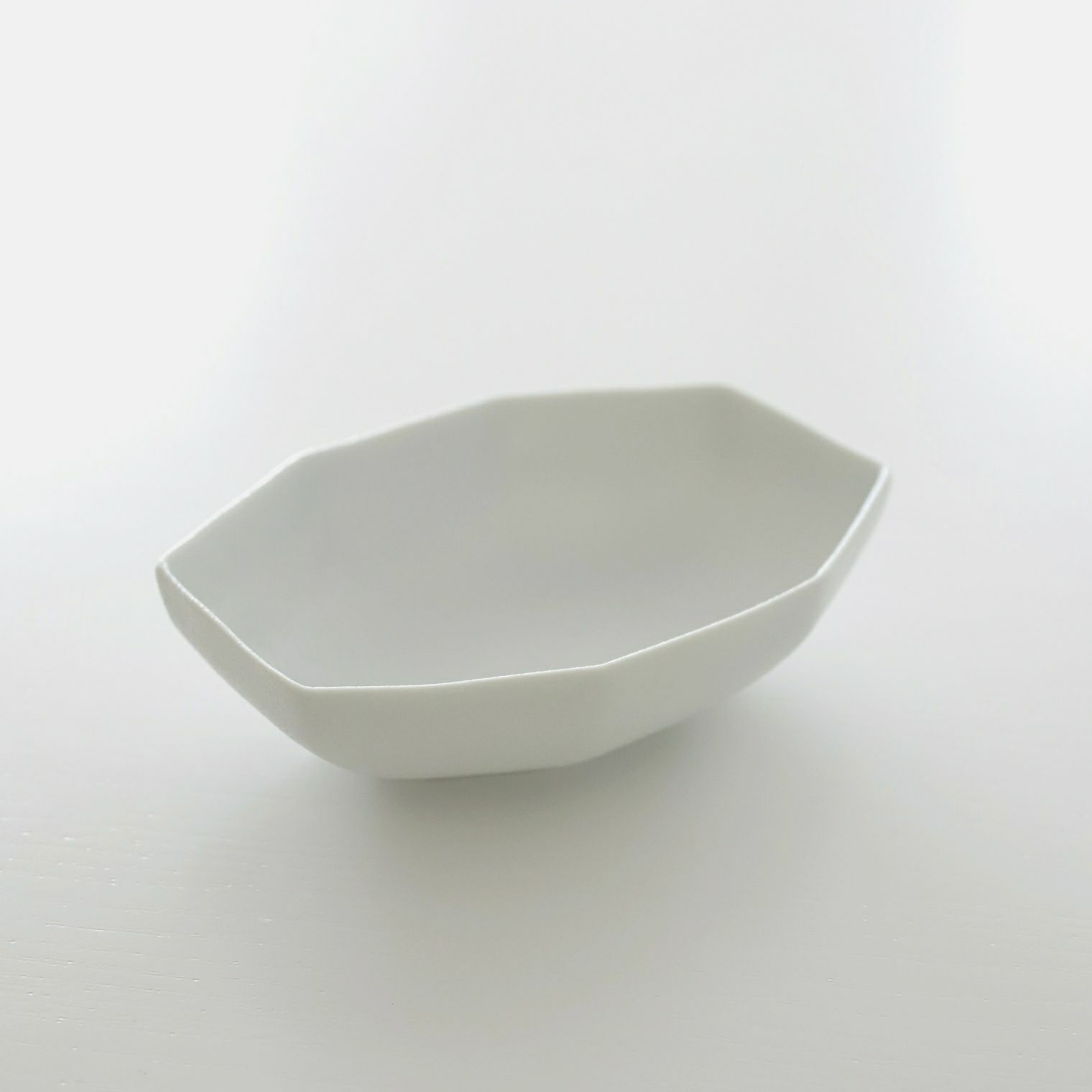 有田焼 スノー B品(八角小鉢)