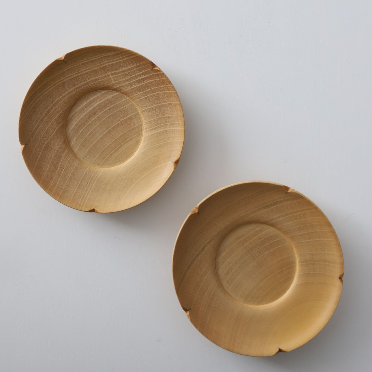 木製 漆器花型茶たく 12cm｜｜M苦楽園｜おしゃれな食器通販サイト