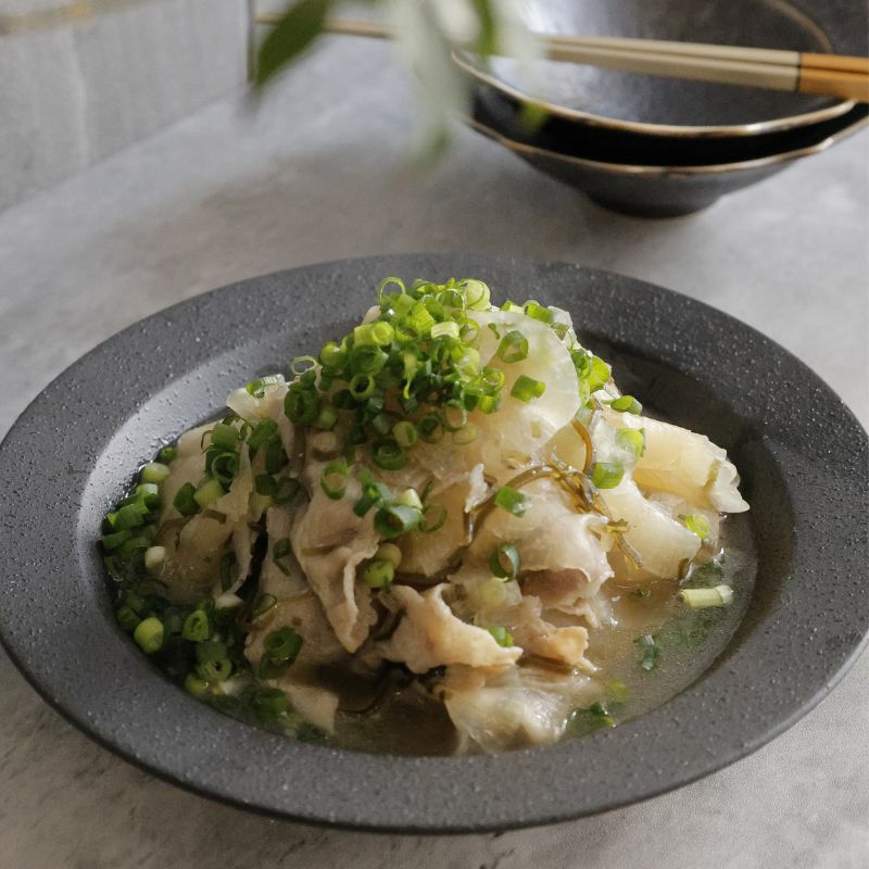 美濃焼　黒いオリジナルリムプレート24cm　YOZORA｜M苦楽園オリジナル｜