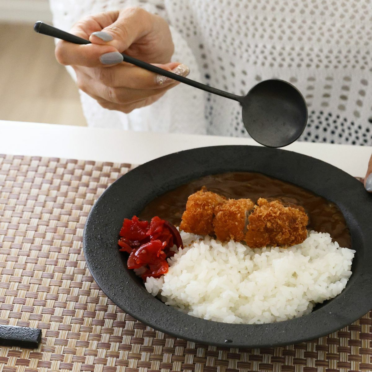 美濃焼　黒いリムカレーパスタプレート21cm　YOZORA