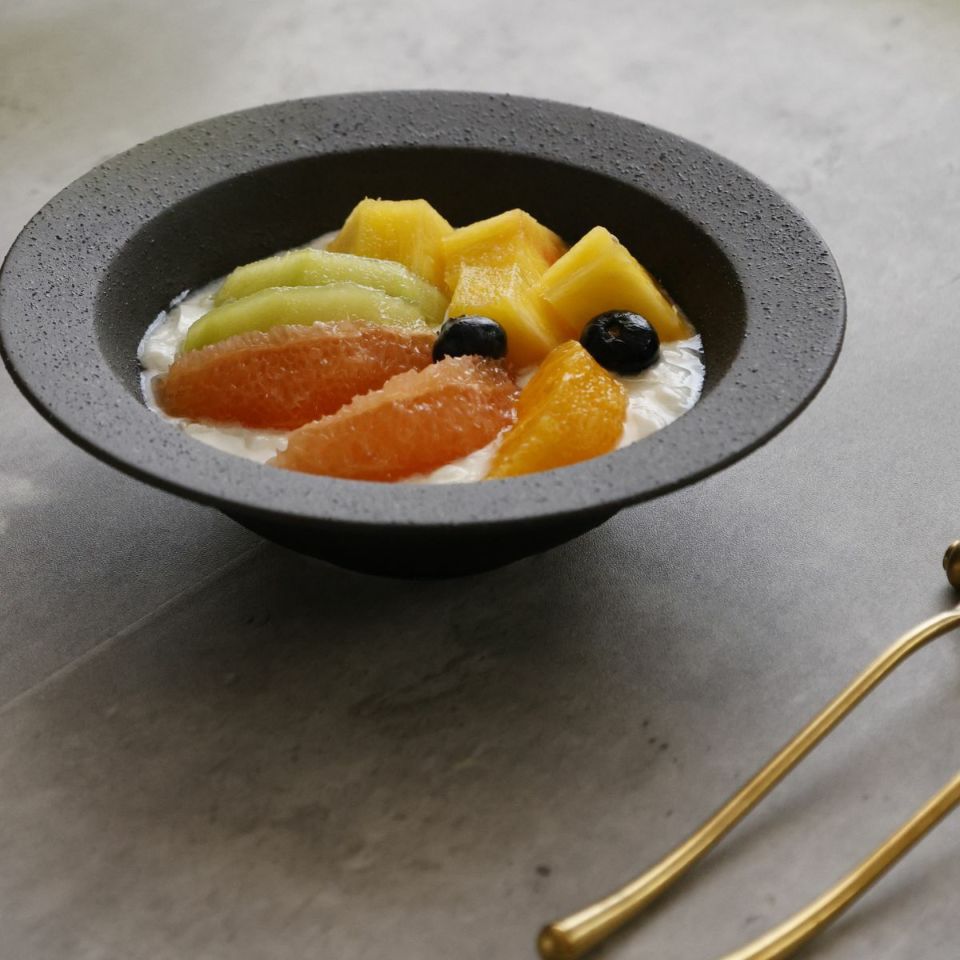 美濃焼　黒いリムスープパスタボウル17cm　YOZORA