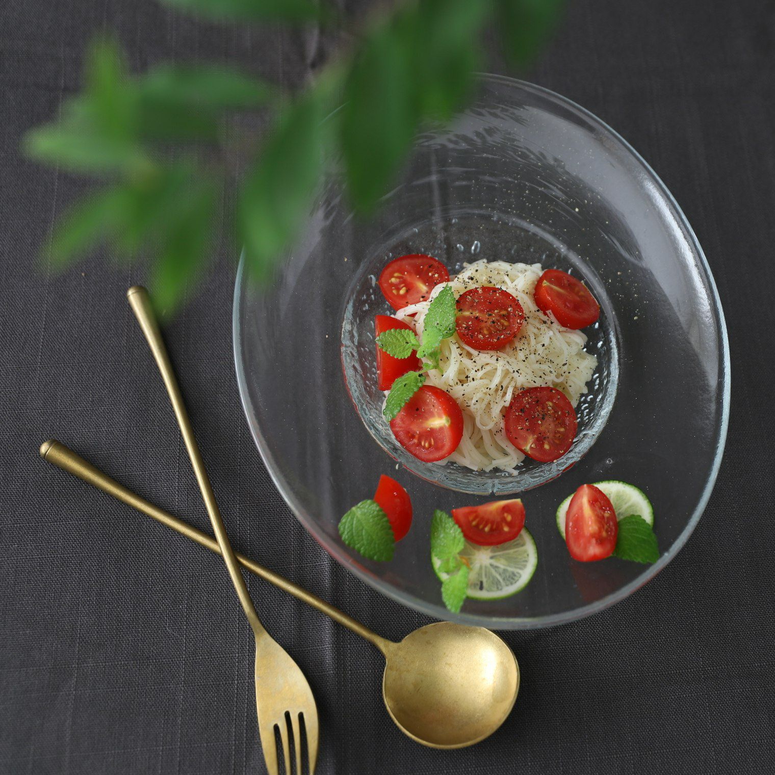 ガラス製　バブルハットパスタボウル　23cm