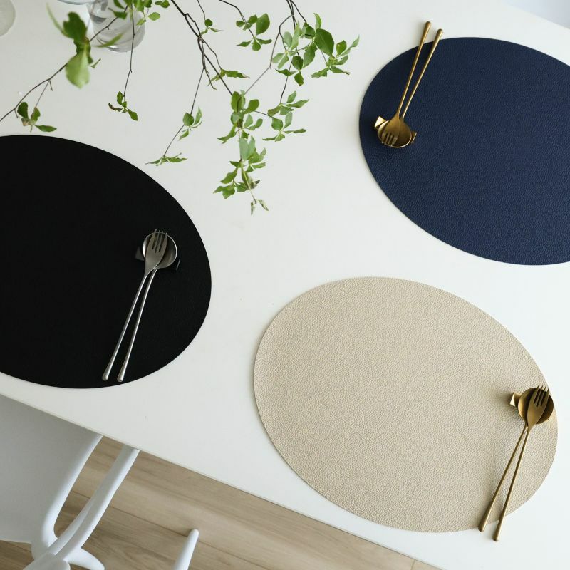 オーバルレザーランチョンマット（グレージュ）