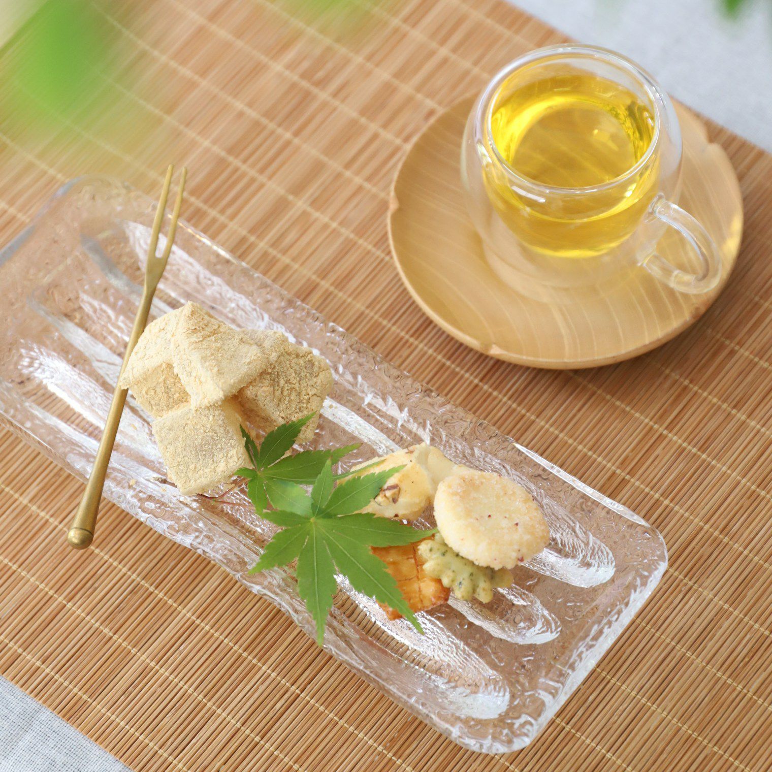 ガラス製 長角高台皿｜M苦楽園｜おしゃれな食器通販サイト