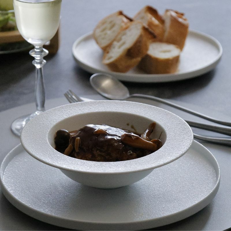 有田焼　白いスープパスタリムボウル